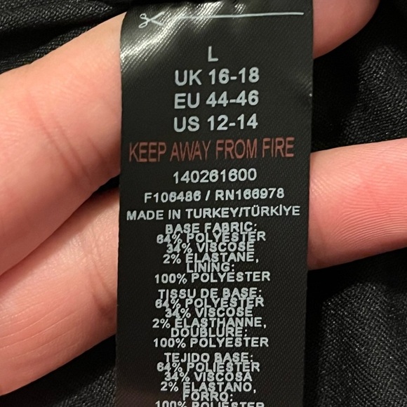 ASOS Design Button Down Vest With Different Buttons - Picture 3 of 6